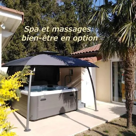 Coeuraccords, & Bien-etre Au Calme Naturiste Toute L'annee